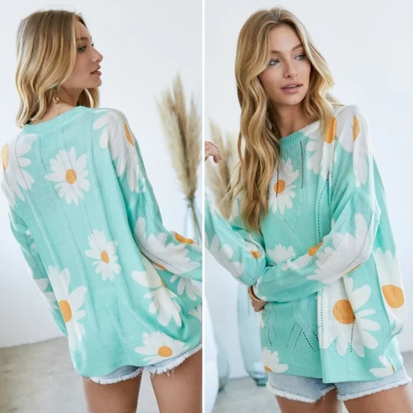 LAST CHANCE Lightweight Knit Daisy Sweater NWOT - Picture 9 of 13